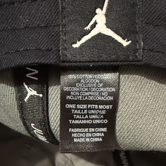 Jordan Jumpman Gray Cap - Picture 3 of 5